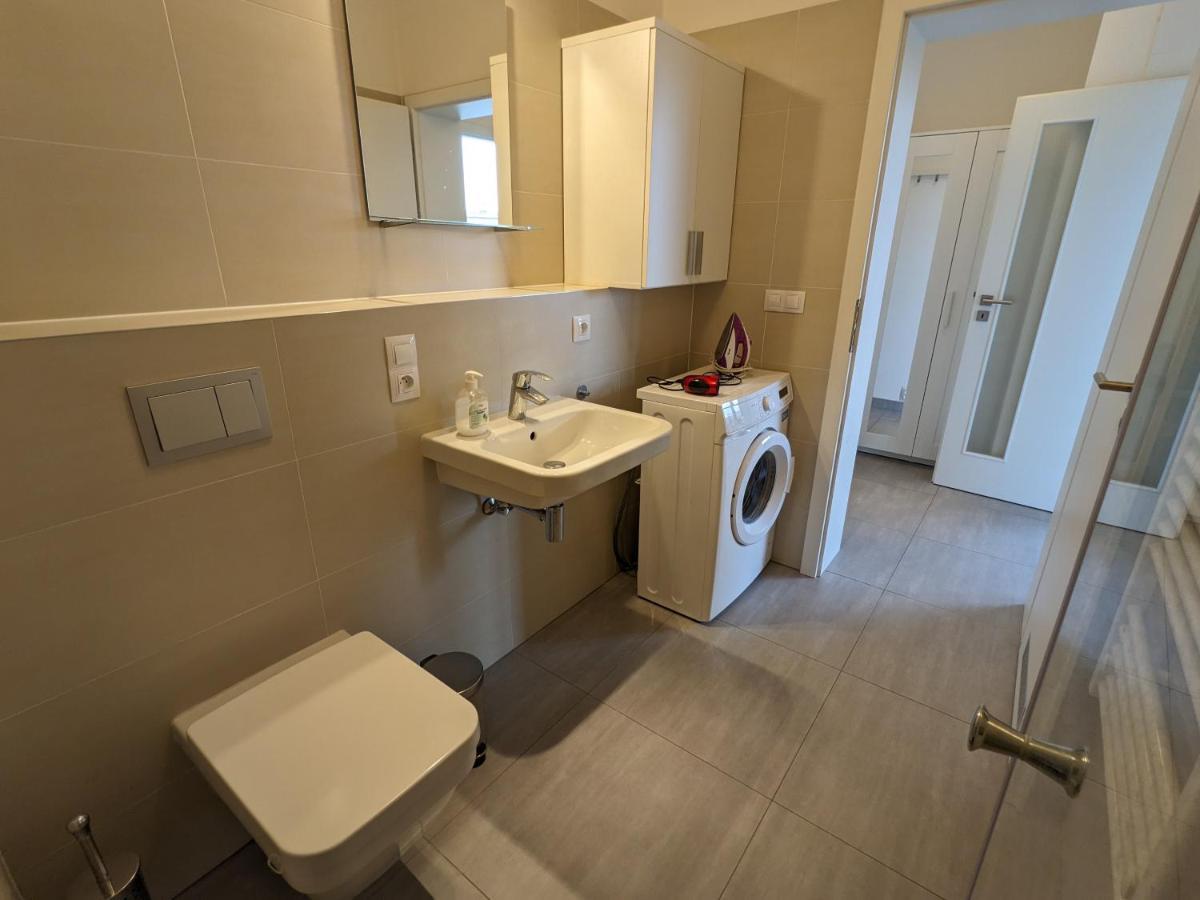 Cozy Apartment With Big Terrace In Central Prague - Karlin Εξωτερικό φωτογραφία